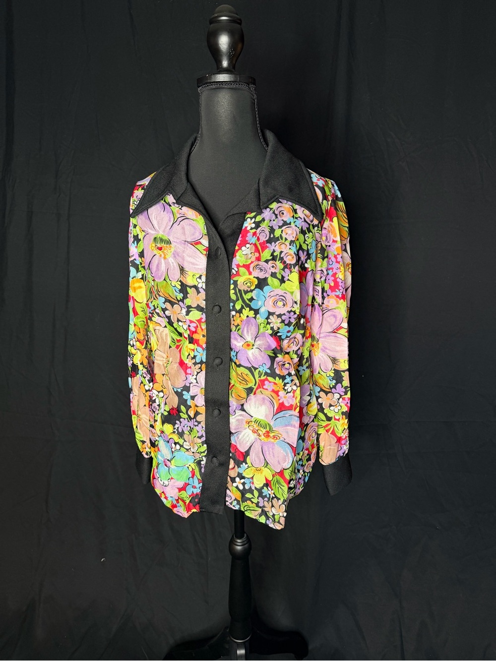 1970’s Psychadelic Floral Top Visible Mending/Upcycle Project